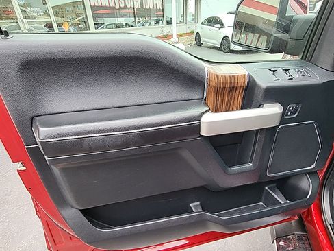 Used 2015 Ford F150 Lariat AWD/4WD image 10