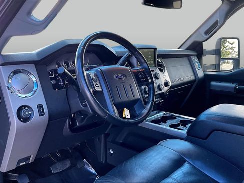 Used 2016 Ford F250 Lariat w/ Lariat Ultimate Package AWD/4WD image 18