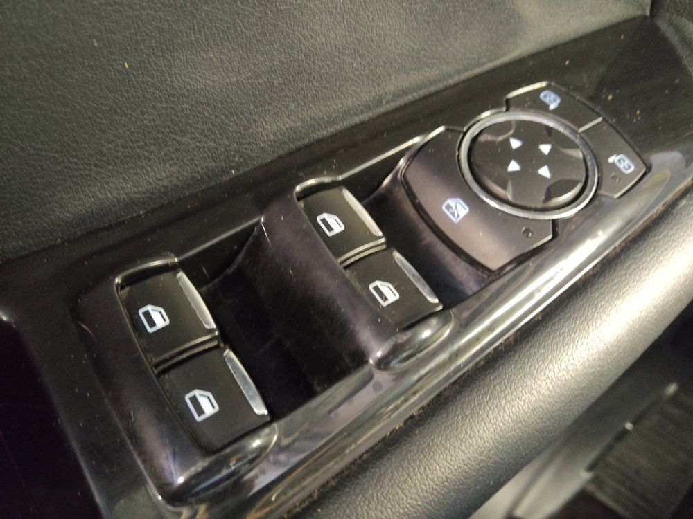 Used 2017 Ford Edge SEL w/ Equipment Group 201A AWD/4WD image 27