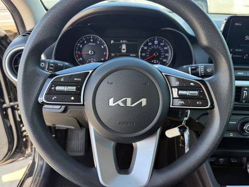 Used 2023 Kia Forte LXS FWD image 11