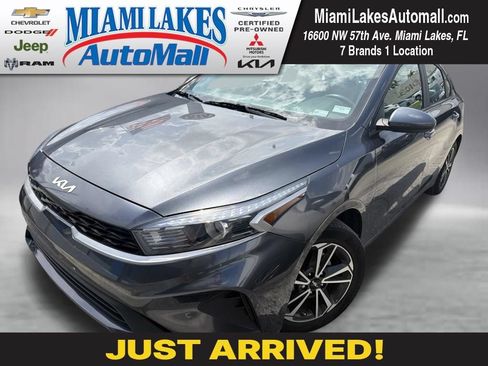 Used 2023 Kia Forte LXS FWD image 1