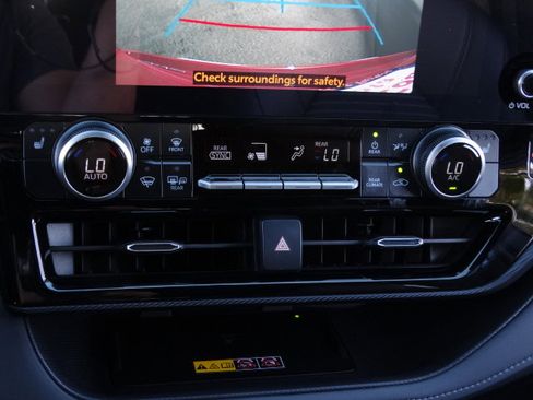 New 2026 Toyota Highlander XSE image 22