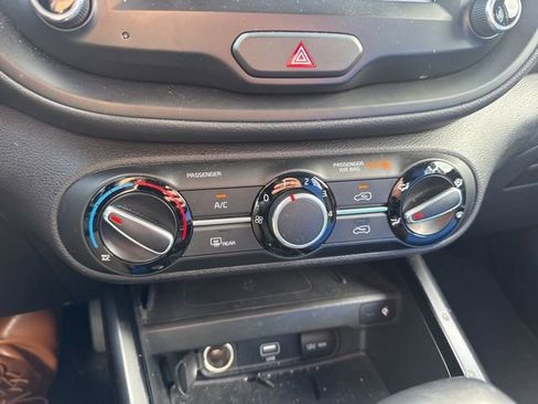 Used 2020 Kia Soul GT-Line w/ GT 2.0L Power Sunroof Package image 28