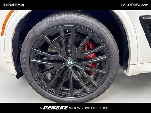 Used 2024 BMW X5 M60i AWD/4WD image 9