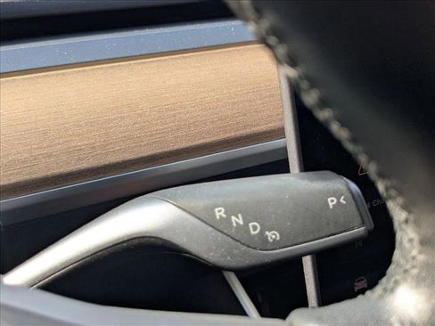 Used 2020 Tesla Model 3 Standard Range Plus image 12