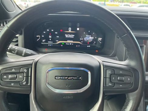 Used 2023 GMC Yukon Denali Ultimate AWD/4WD image 14