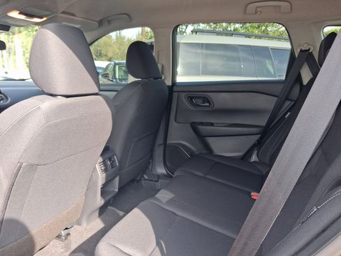 Used 2026 Nissan Rogue S FWD image 6