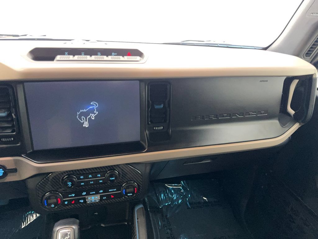 Used 2023 Ford Bronco Wildtrak AWD/4WD image 56