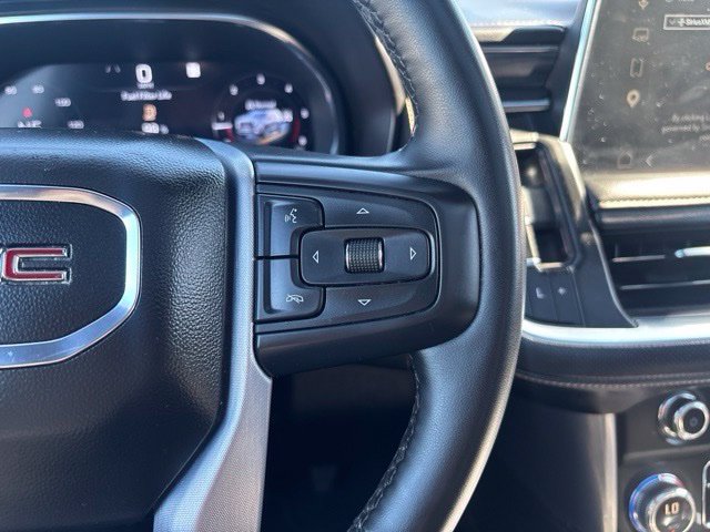 Used 2023 GMC Yukon XL SLT w/ SLT Premium Package AWD/4WD image 16
