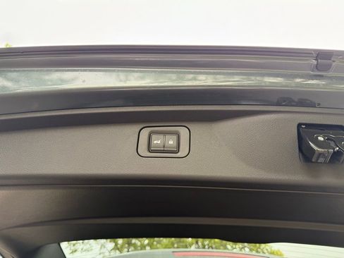 New 2026 Nissan Armada SL w/ Captain's Chari Seat Package image 39