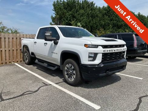 Used 2022 Chevrolet Silverado 2500 Custom w/ Custom Value Package AWD/4WD image 1