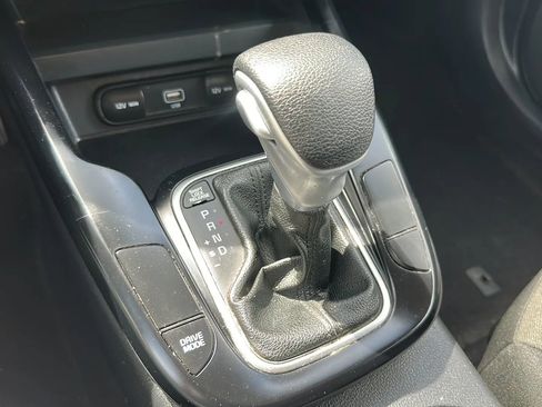 Used 2021 Kia Soul LX image 17