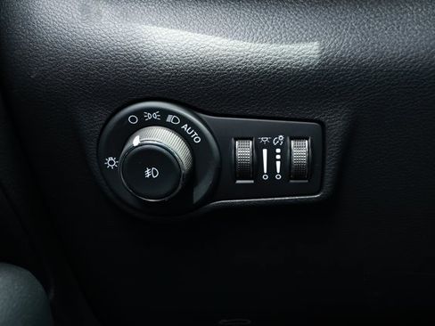 New 2026 Jeep Compass Latitude AWD/4WD image 15