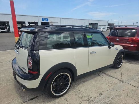 Used 2011 MINI Cooper Clubman S FWD image 4