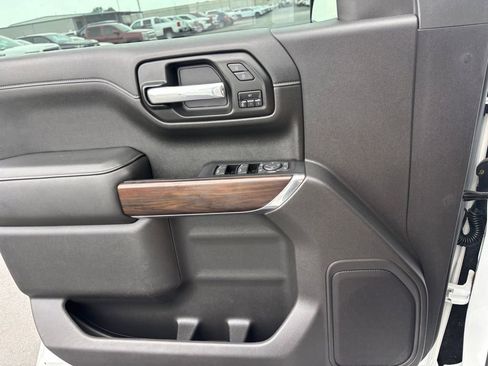 Used 2020 GMC Sierra 1500 SLT AWD/4WD image 24