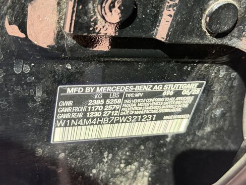 Used 2023 Mercedes-Benz GLB 250 4MATIC image 13