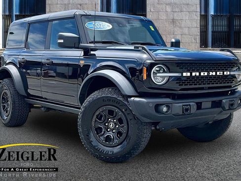 Used 2025 Ford Bronco Badlands w/ Sasquatch Package AWD/4WD image 1