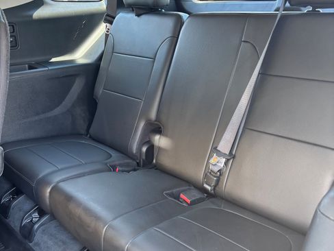 Used 2020 Chevrolet Traverse LT w/ LT Premium Package image 12
