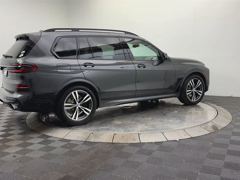 New 2026 BMW X7 xDrive40i w/ Executive Package image 3