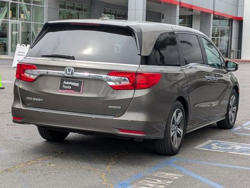 Used 2018 Honda Odyssey Touring image 5