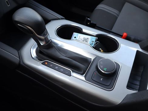 Used 2025 Chevrolet Blazer LT FWD image 22