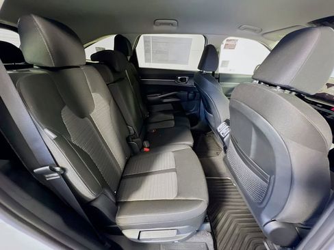 New 2026 Kia Sorento LX FWD image 22