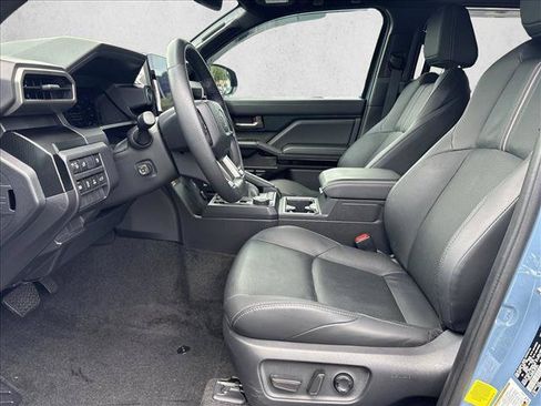 Used 2025 Toyota 4Runner Limited RWD image 10