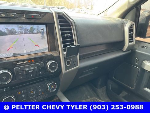 Used 2016 Ford F150 Lariat image 18