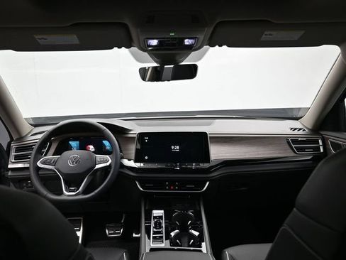 New 2026 Volkswagen Atlas SEL Premium R-Line AWD/4WD image 10