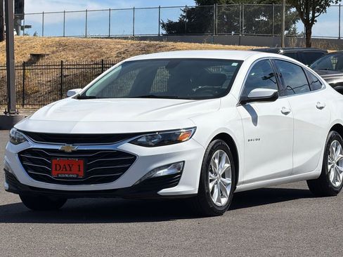 Used 2020 Chevrolet Malibu LT FWD image 9