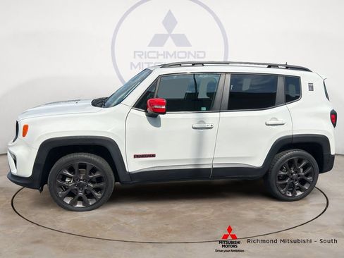 Used 2023 Jeep Renegade Latitude AWD/4WD image 6