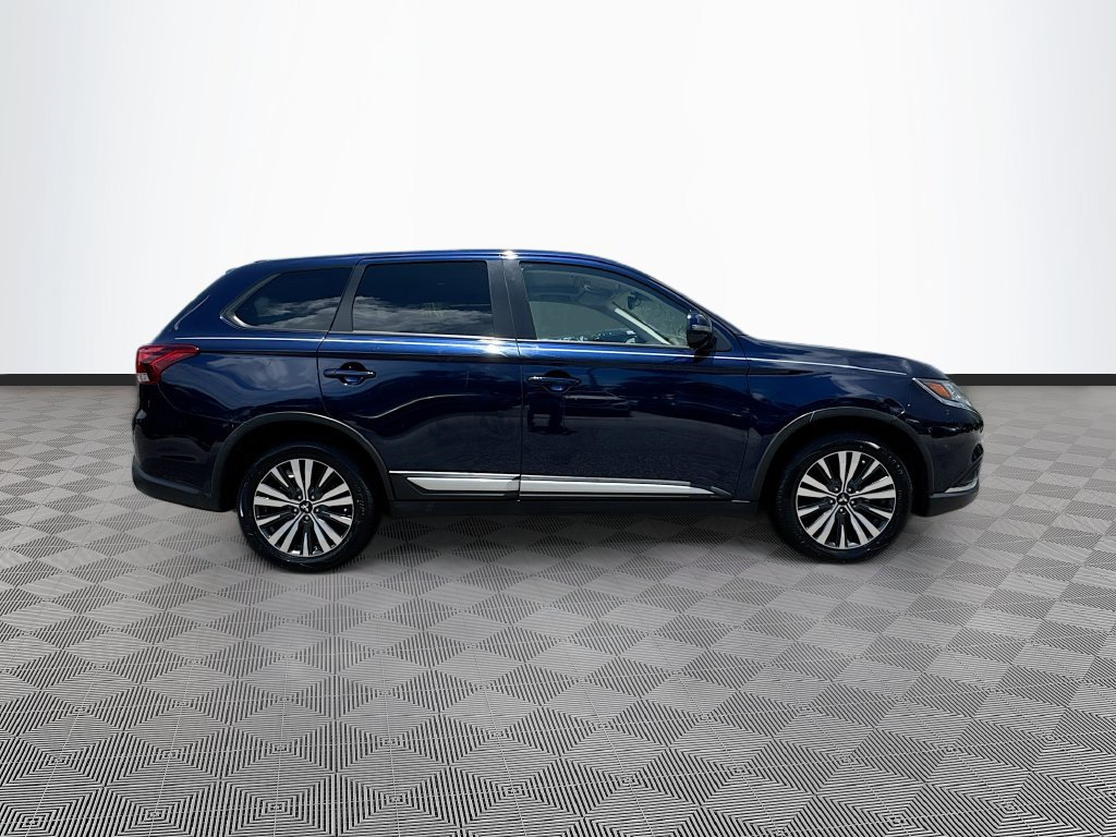 Used 2020 Mitsubishi Outlander SE FWD image 5