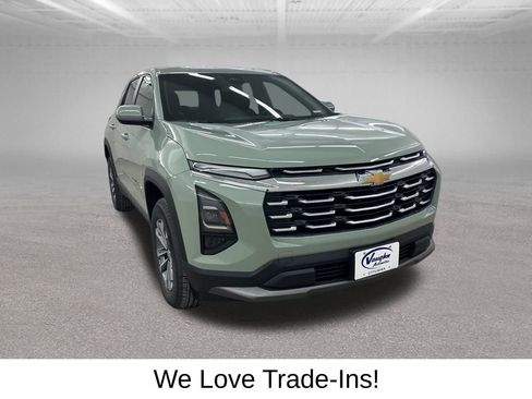 New 2026 Chevrolet Equinox LT w/ Convenience Package II image 2