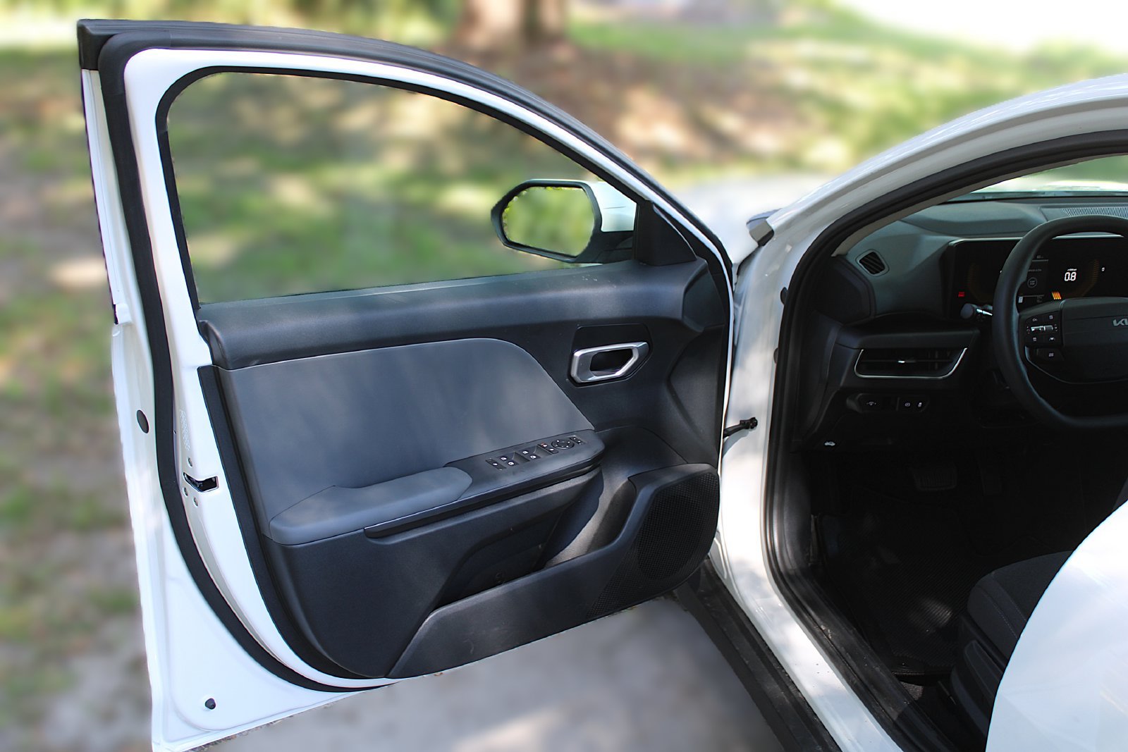 New 2026 Kia K4 FWD image 18