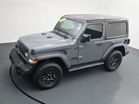 Used 2025 Jeep Wrangler Sport AWD/4WD image 30