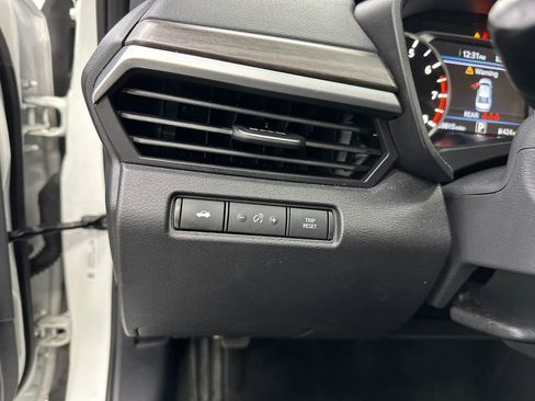 Used 2025 Nissan Altima 2.5 SV image 30