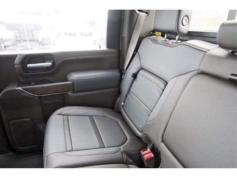 Used 2021 GMC Sierra 2500 Denali w/ Denali Ultimate Package image 11