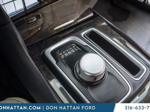 Used 2018 Chrysler 300 Limited w/ Safetytec Plus Group RWD image 11