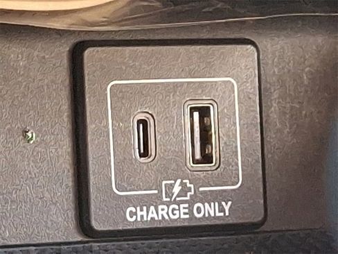 Used 2020 Nissan Pathfinder SL image 26