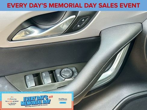 Used 2022 Chevrolet Blazer LT AWD/4WD image 17