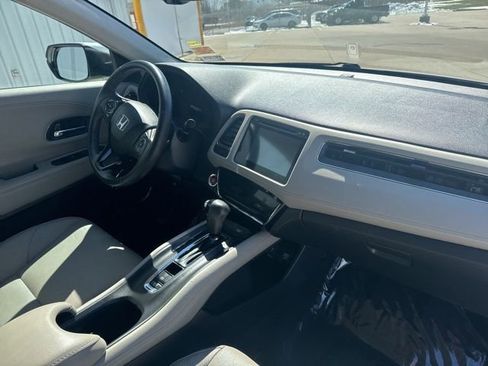 Used 2016 Honda HR-V EX-L image 16