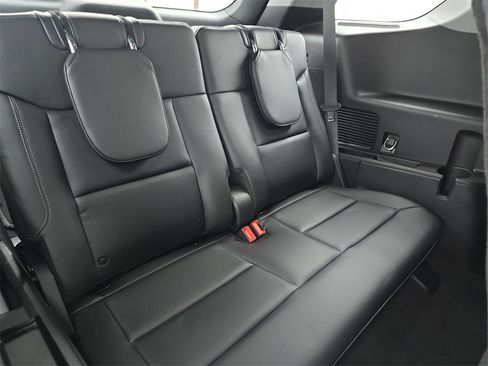 Used 2021 Ford Explorer Limited w/ Equipment Group 301A image 14