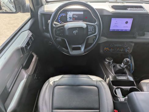 Used 2023 Ford Bronco Black Diamond AWD/4WD image 4
