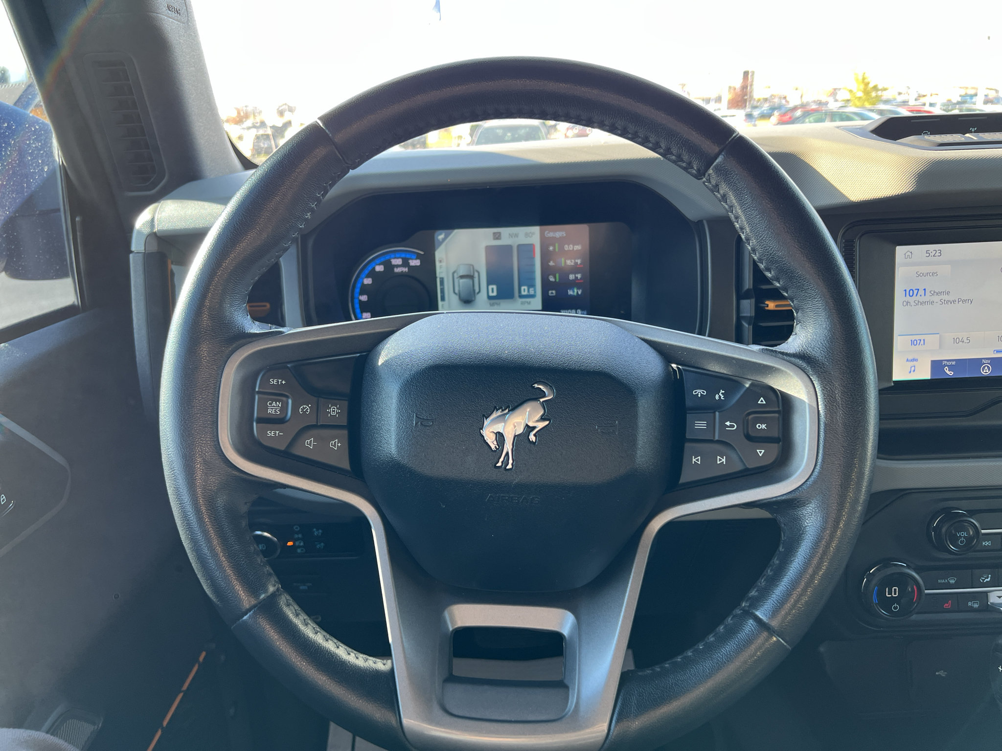Used 2023 Ford Bronco Badlands w/ Sasquatch Package AWD/4WD image 11