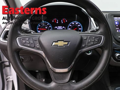 Used 2023 Chevrolet Equinox LS w/ Driver Confidence II Package FWD image 10