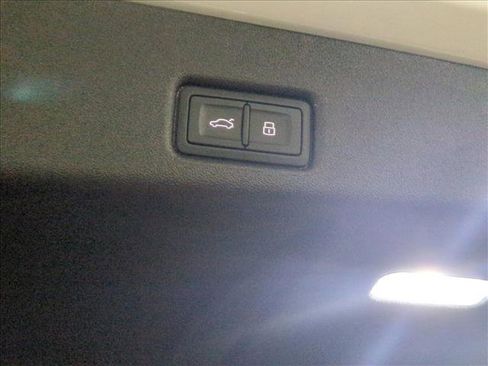 New 2025 Audi Q5 Premium Plus image 25