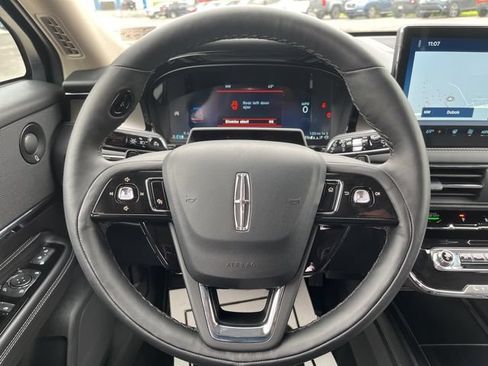 New 2025 Lincoln Corsair Reserve w/ Equipment Group 202A AWD/4WD image 15