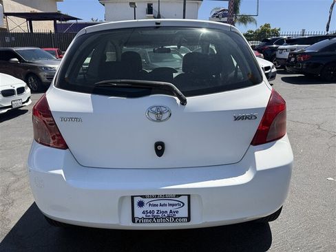 Used 2008 Toyota Yaris 2-Door Hatchback w/ Convenience Pkg FWD image 7