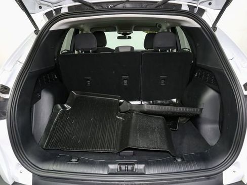 Used 2022 Ford Escape SE w/ Cold Weather Package FWD image 10