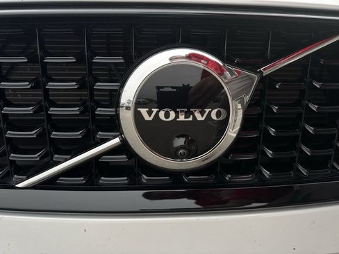 Used 2024 Volvo S60 B5 Plus w/ Climate Package image 32